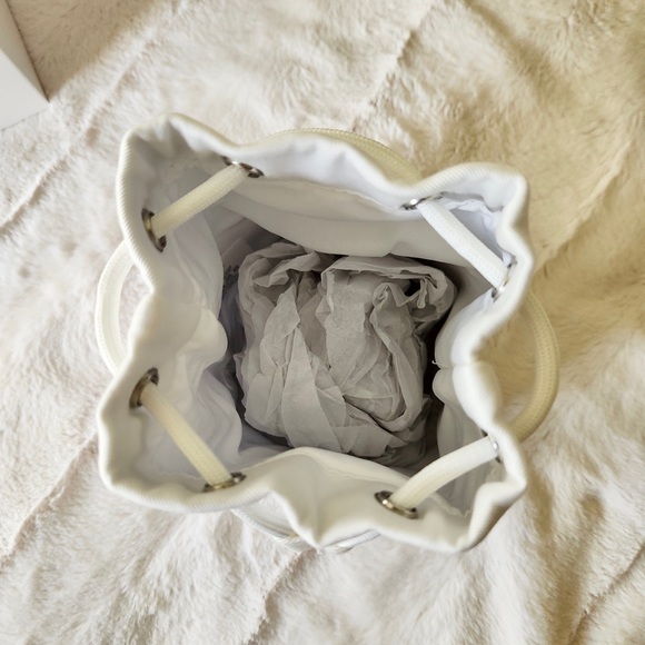 Dior Drawstring Beauty Bag - Picture 4 of 8